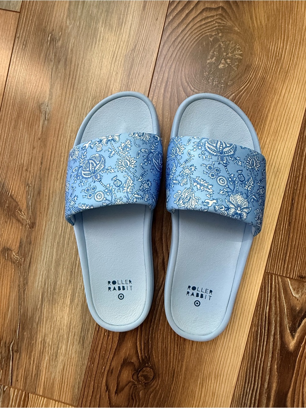 Roller Rabbit Women’s Blue Paisley Slide Sandals